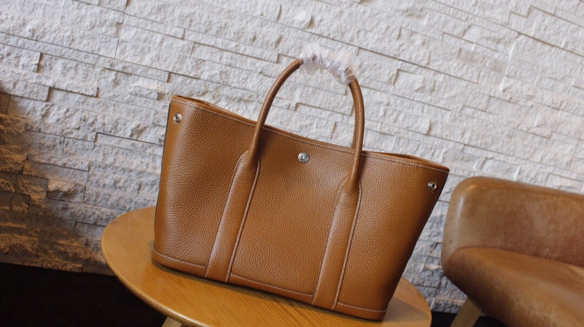 HM Garden Party 31 Russet Calfskin