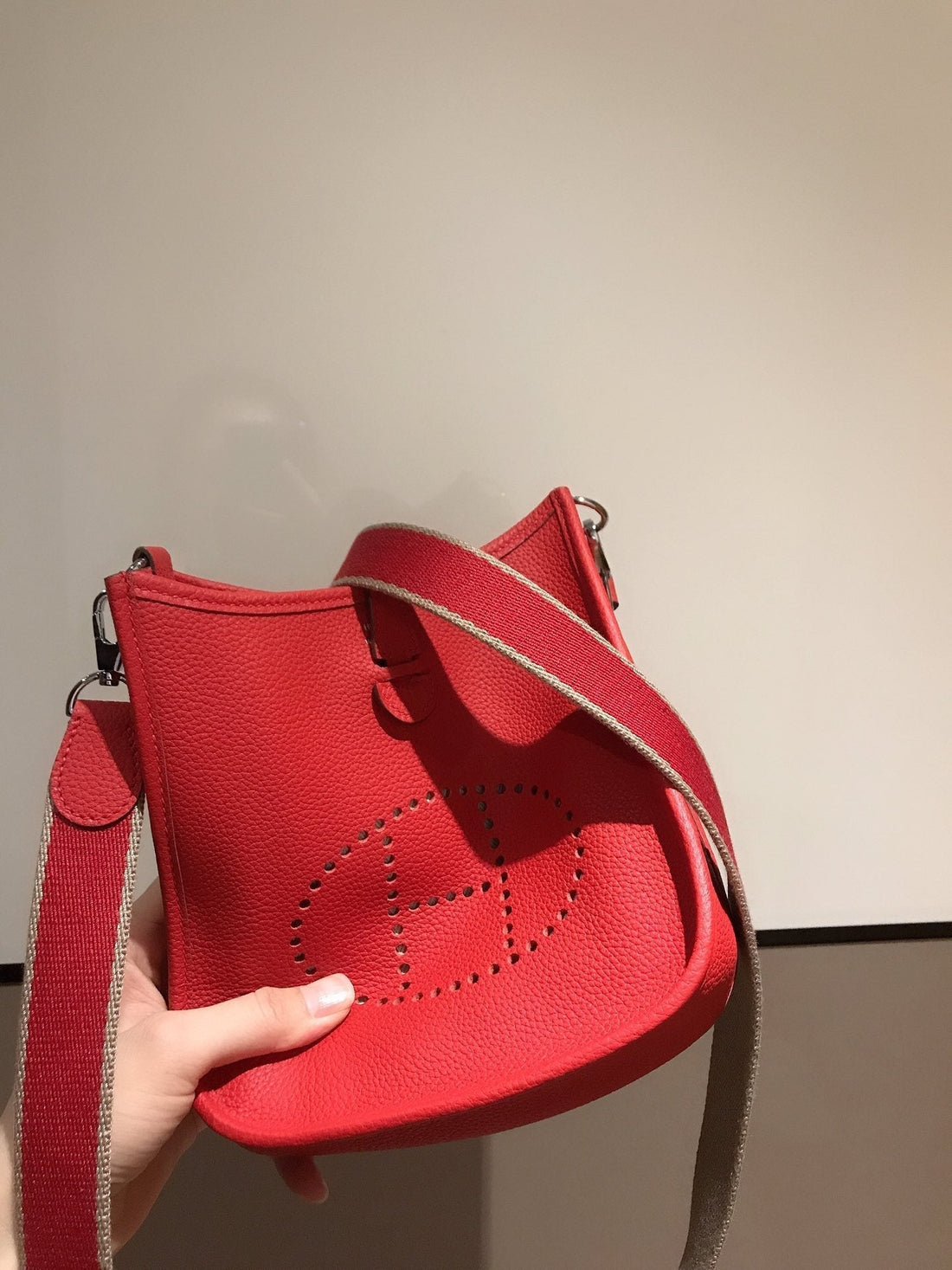 HM Evelyne Mini 18 Red Togo