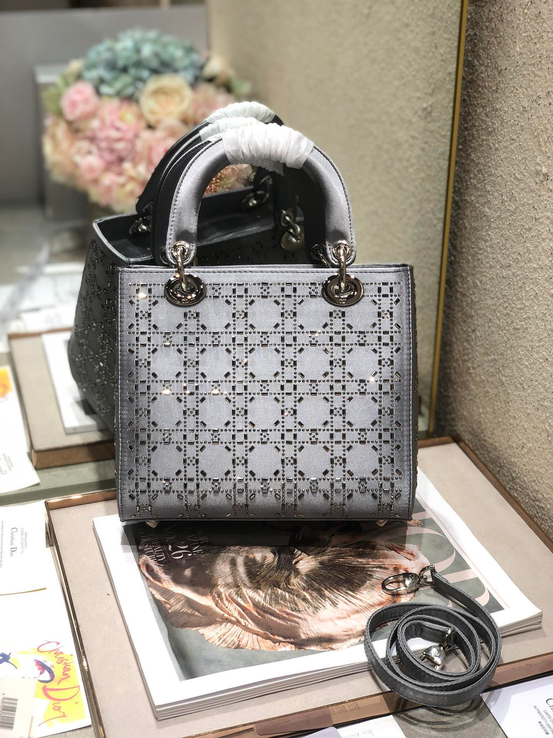Lady 24 Handbag Embossed Diamond In Grey Calfskin
