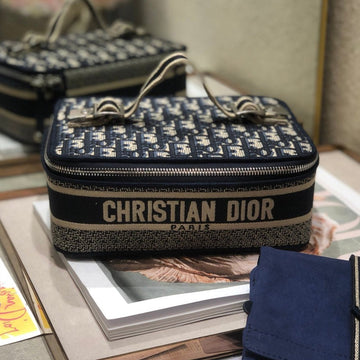 Small 24 Vanity Case In Black Monogram Oblique Jacquard