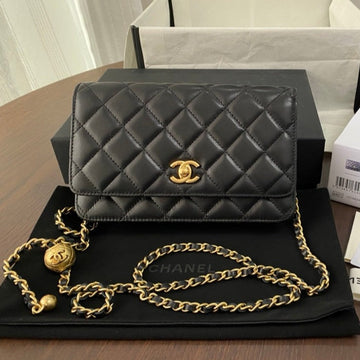 Classic Woc 19CM Black Lambskin Gold Hardware