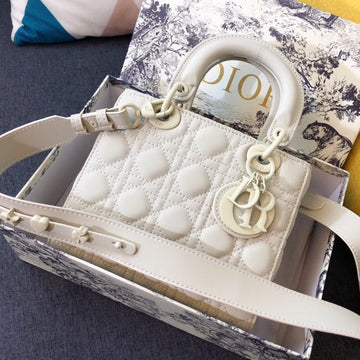 Medium Lady 20 Bag In White Calfskin