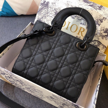 Medium Lady 20 Bag In Black Calfskin