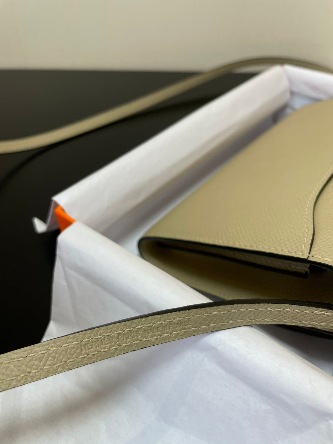 Constance To Go 20.5 Cream Epsom Gold Hardware