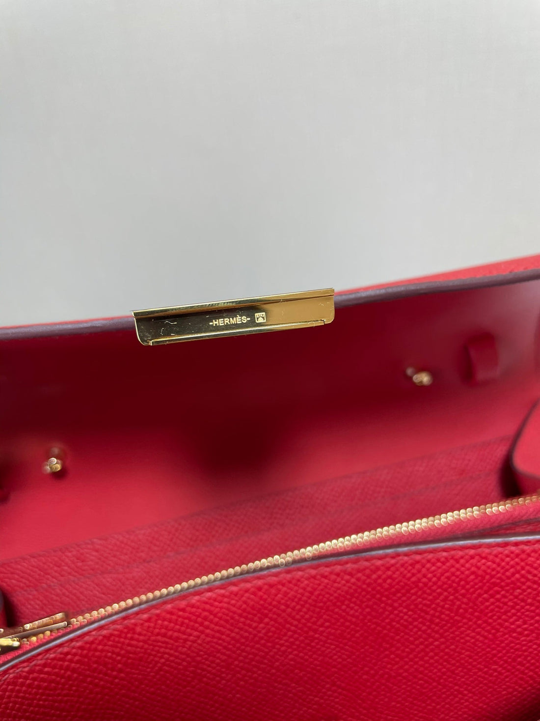 Constance To Go 20.5 Red Epsom Gold Hardware