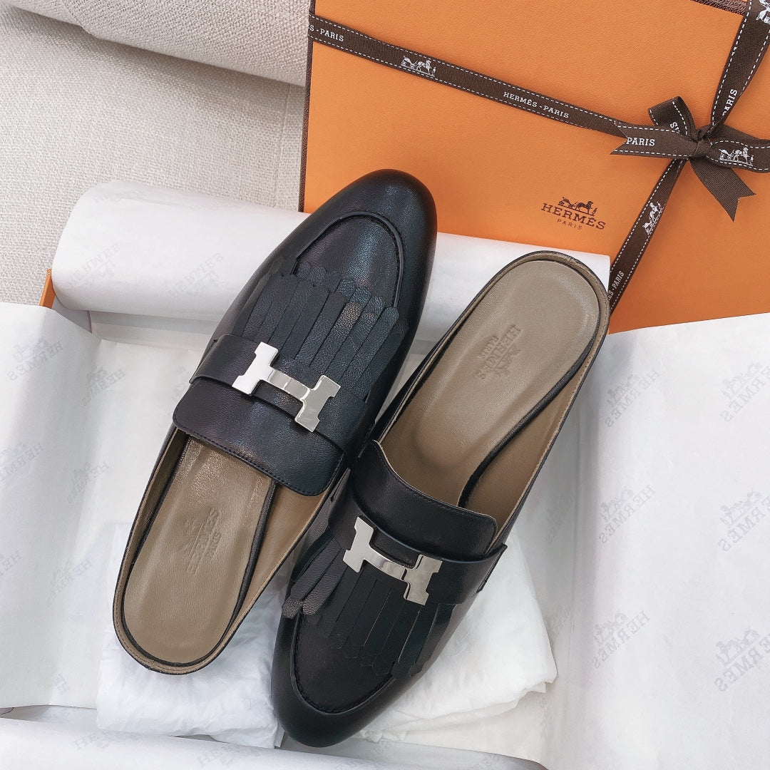 Hm Buckle Tassel Mule Black Goat Leather 348025