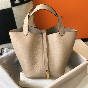 Picotin Lock 18 Light Beige Togo Ghw