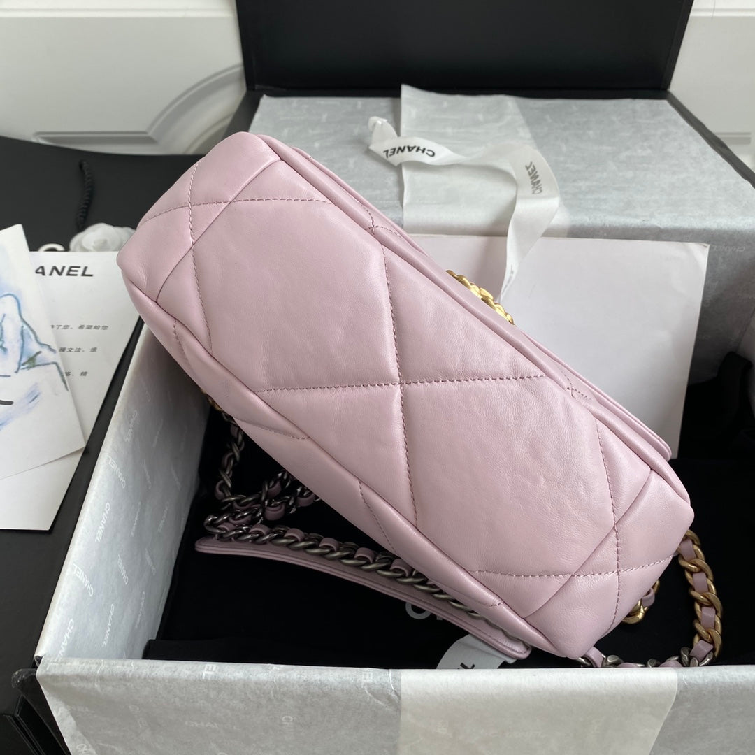19 Flap Bag 26 Pink Goatskin Gold Hardware