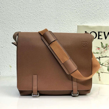 Loe 33 Xs Military Messenger Bag In Winter Brown Calfskin And Jacquard