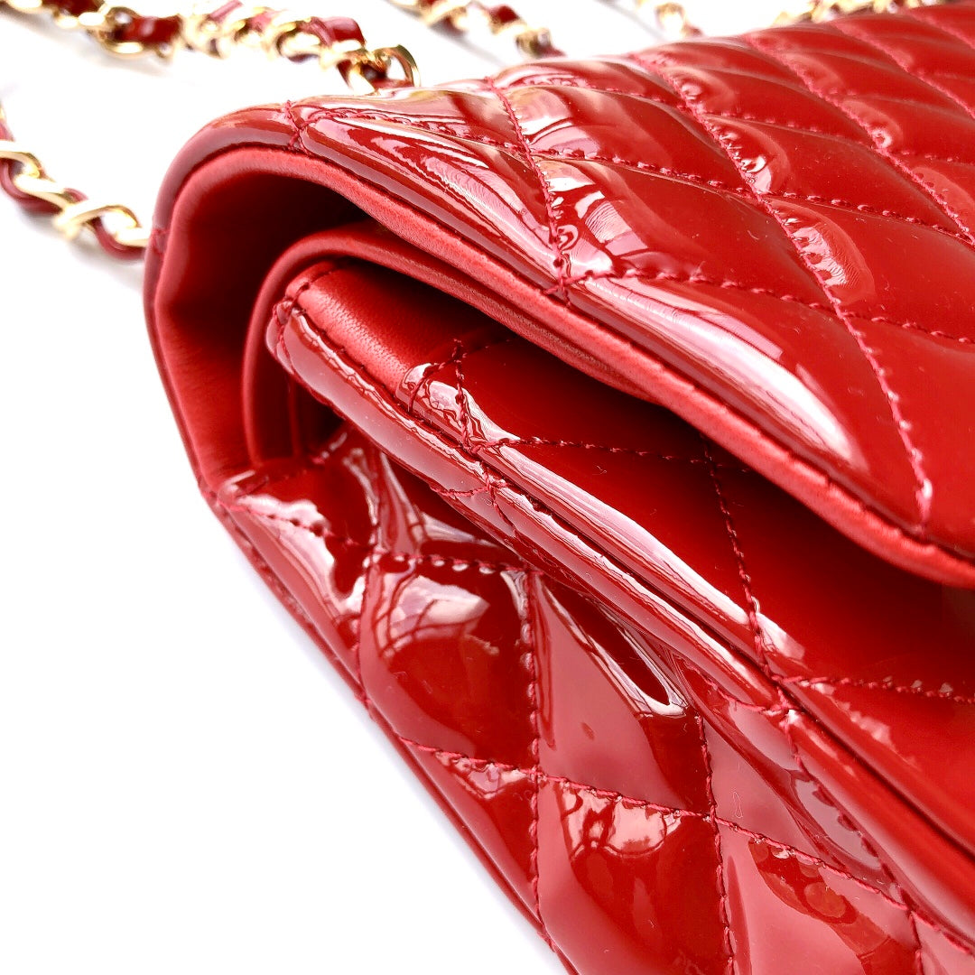 Flap Bag Medium 25CM Red Patent Calfskin Gold Hardware