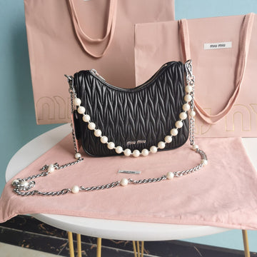 Crystal Chain 21 Bag In Black Lambskin