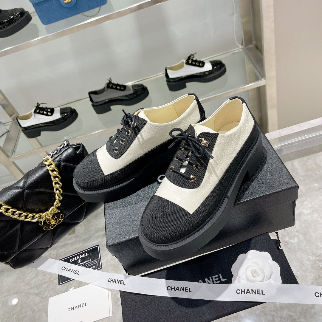 CC Sneaker 45MM Black White Wrinkled Lambskin And Fabric