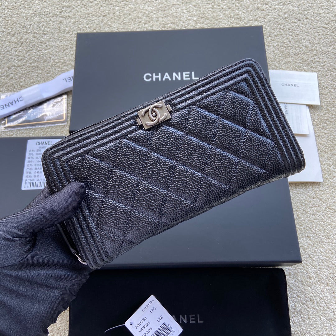 CC Sliver Buckle Boy Zipper Coin Wallet Black Caviar 229743