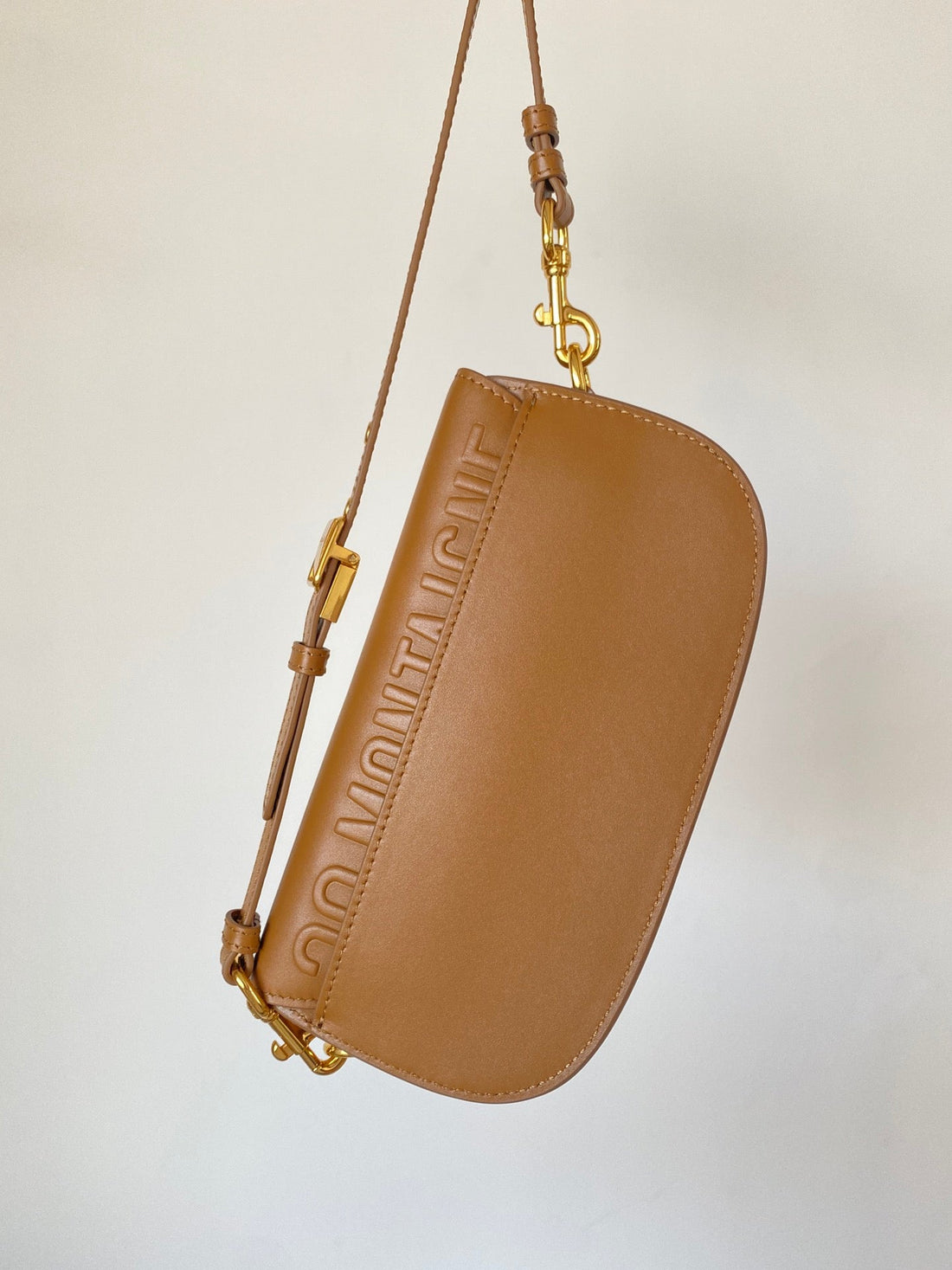 Bobby East-West 22 Bag In Chocolate Brown Calfskin