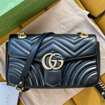 GG Marmont Matelassé Large 26 Bag Black Calfskin