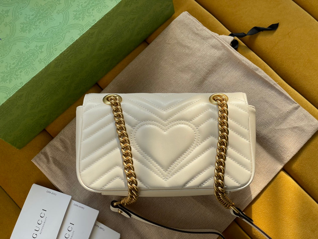 GG Marmont Matelassé Small 22 Bag White Calfskin