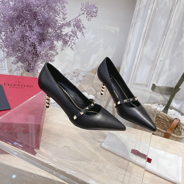Vt Rockstud Pumps Black Sheepskin Leather 340258