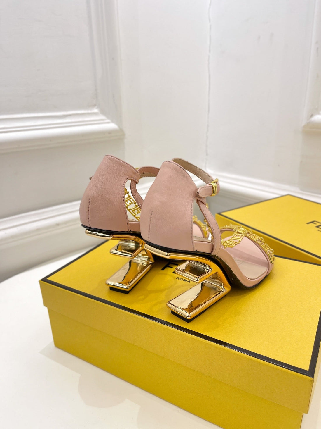 Fendi High-Heeled 85 Mm Sandals In Light Pink Lambskin With Gold Hardware