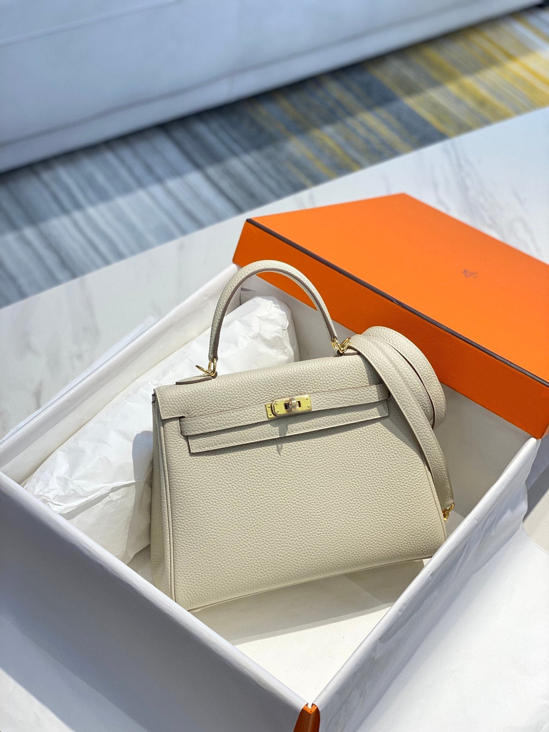 HM Kelly 32CM Bag In Cream Togo Gold Hardware
