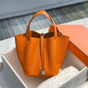 Picotin Lock 22 Orange Togo Shw