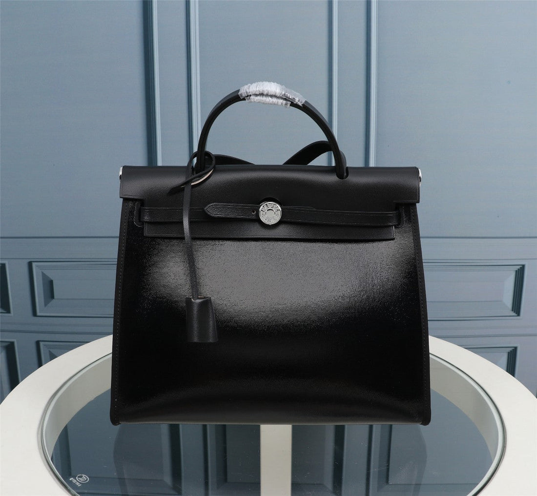 HM Herbag Zip 31 Black And White Calfskin