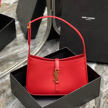 Le 5 A 7 23 Red Lambskin Gold Hardware