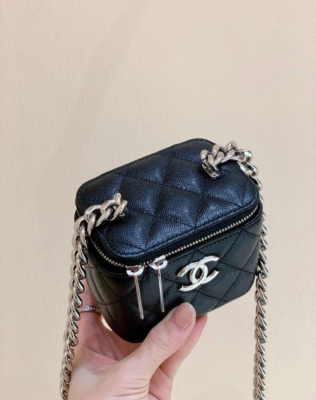 CC Vanity Case 11 Black Caviar Ruthenium Hardware