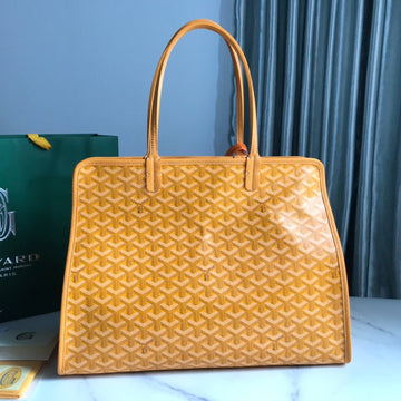 Hardy Pm Bag 40 In Yellow Goyardine Canvas And Taurillon Leather Trim