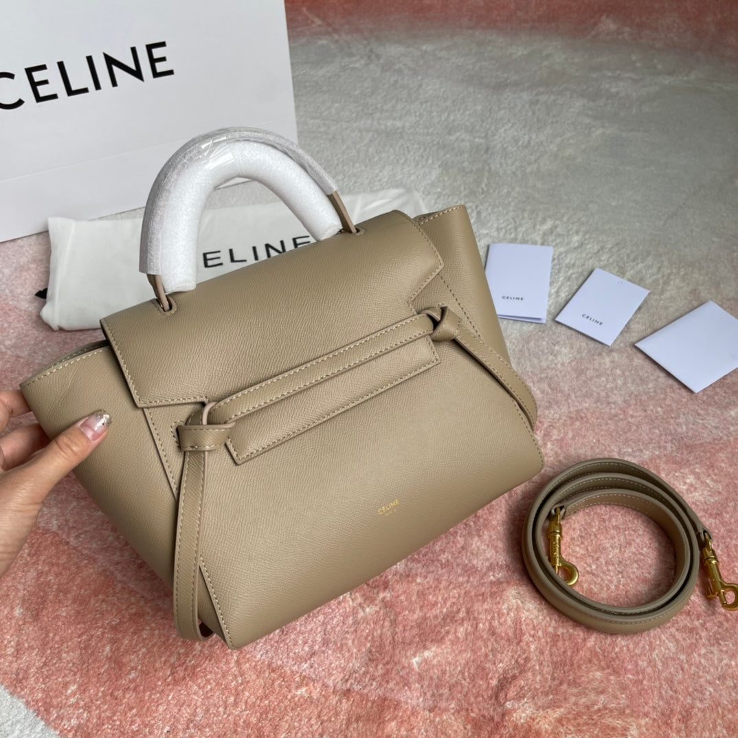 Fish Bag 24 Beige Cream Leather