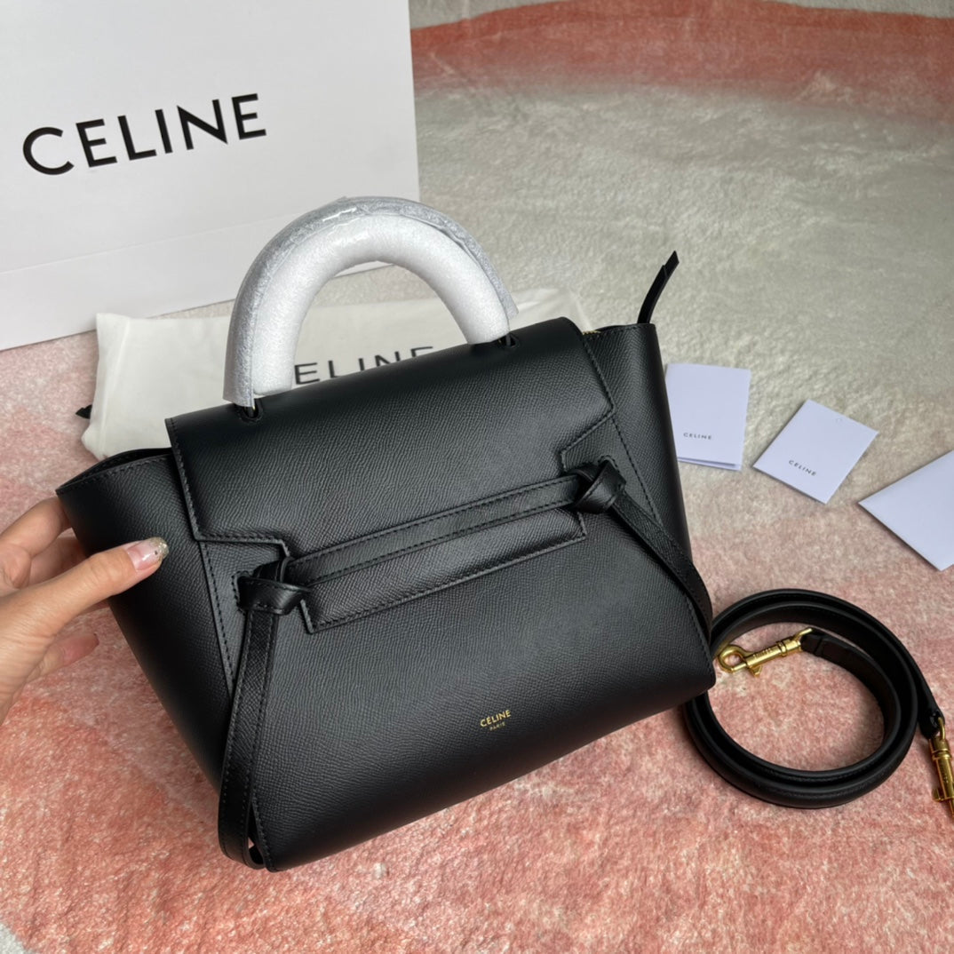 Fish Bag 24 Black Cowhide Leather