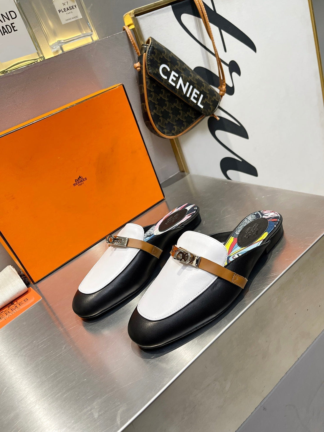 0Z Mule White And Black Calfskin With Pattern