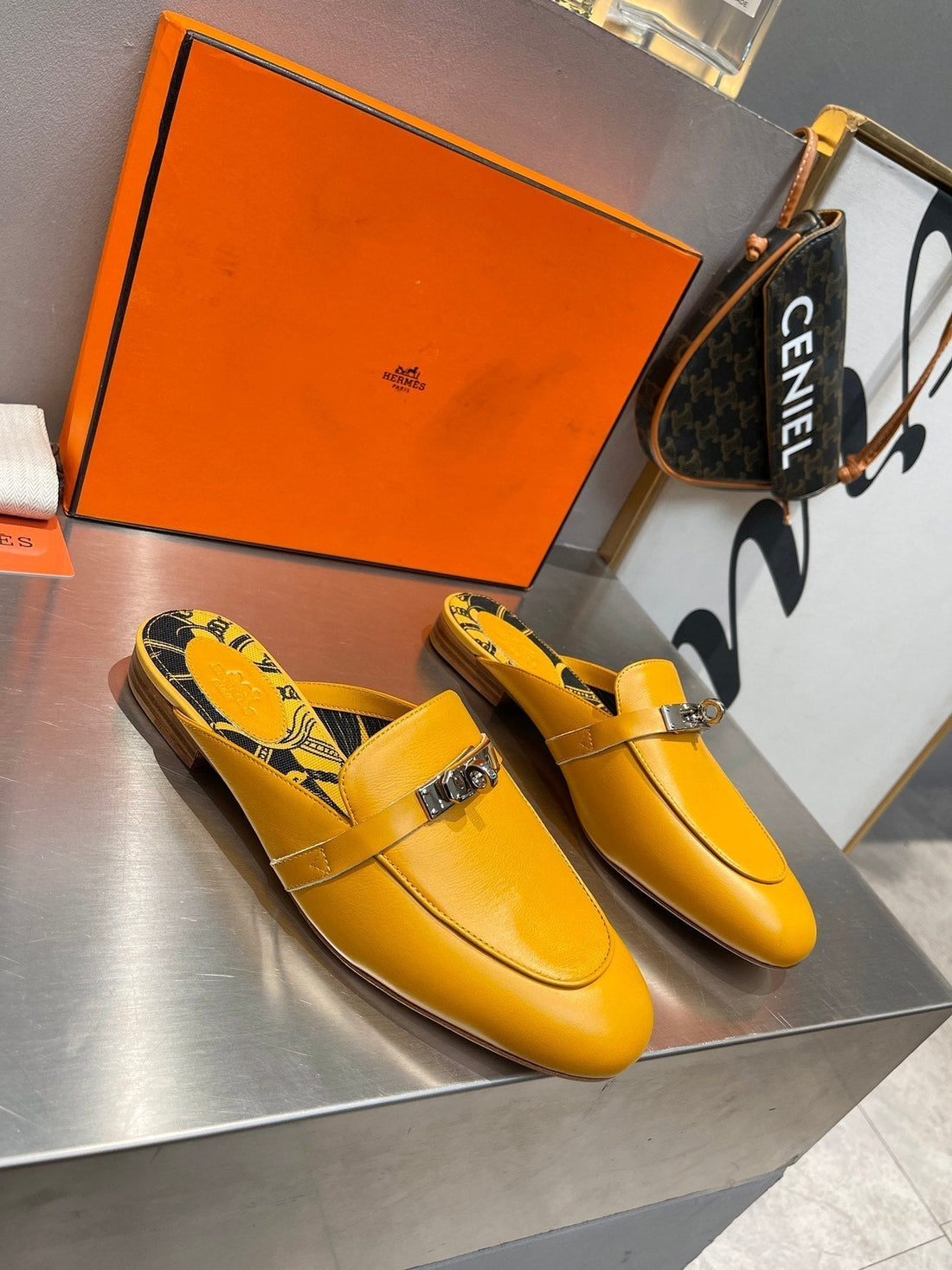 0Z Mule Amber Calfskin With Pattern