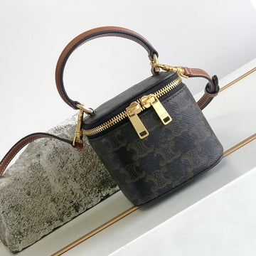Mini Vanity Case Triomphe Canvas And Caflskin Tan