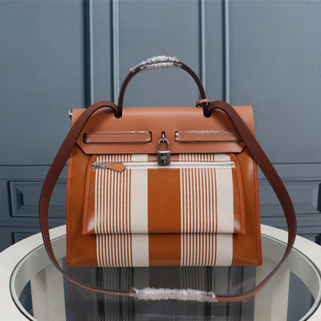 HM Herbag Zip 31 Cinder And Cream Line Motif Canvas