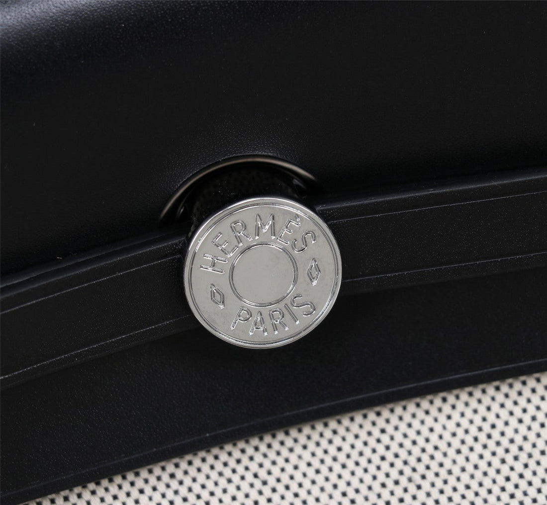 HM Herbag Zip 31 Black And White Horse Motif Canvas