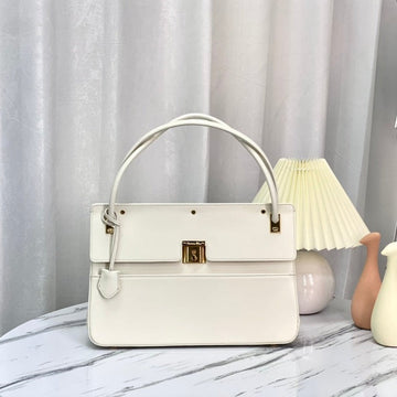 Parisienne 30 Handbag In White Smooth Calfskin