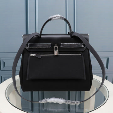 HM Herbag Zip 31 Black Calfskin