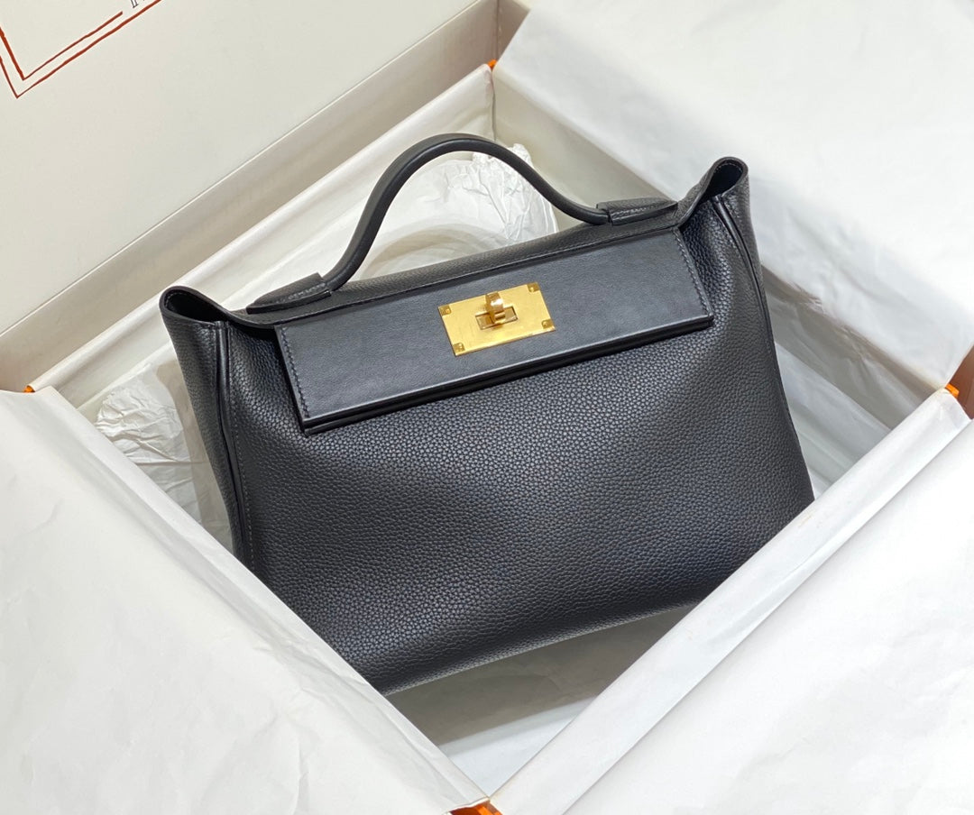 HM Kelly Handbag 29 Black Calfskin