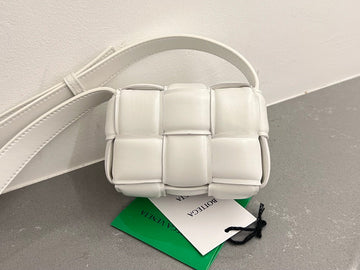 Mini Cassette 12 In White Lambskin