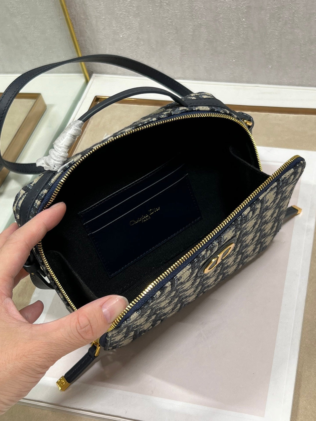 CD Caro Box 18 All Black Calfskin