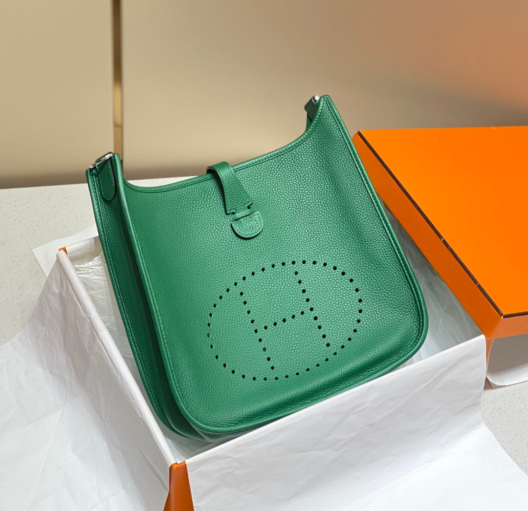 Evelyne 29CM Dark Green Togo Shw
