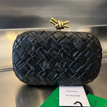 Knot 19 In Black Lambskin