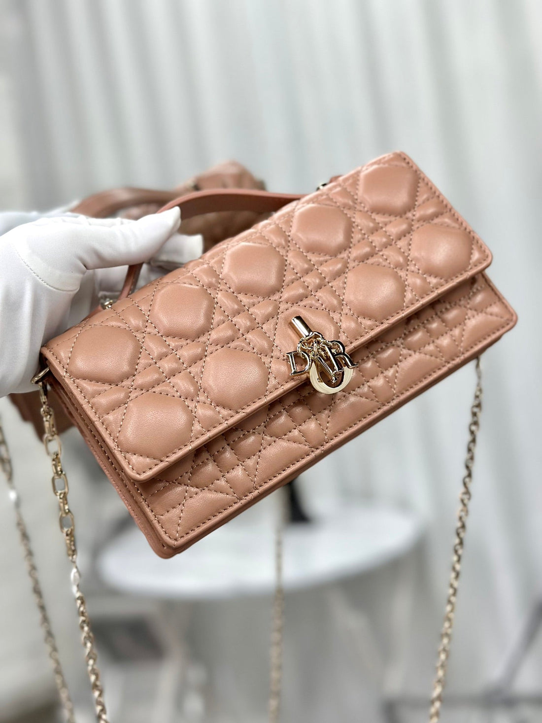 Lady Chain Bag 21 In Almond Beige Lambskin