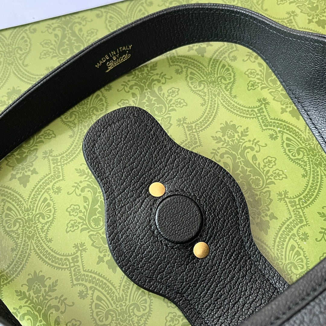 Aphrodite Small Shoulder Bag 27 In Black Calfskin Gold Hardware