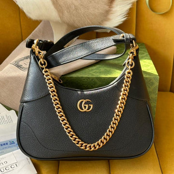 Shoulder Bag 25 In Black Lambskin Gold Hardware
