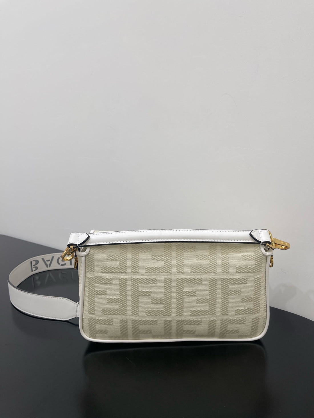Fendi 26 Baguette White Nappa Leather Bag With Gold Hardware