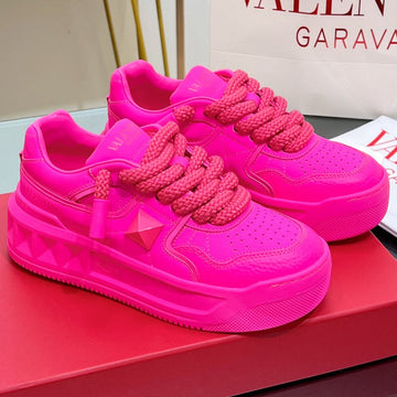 Vt 2025 Garavani Sneakers Pink Cowhide 546997