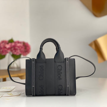Chloé Woody Small Tote Bag Black 26CM Calfskin 531235