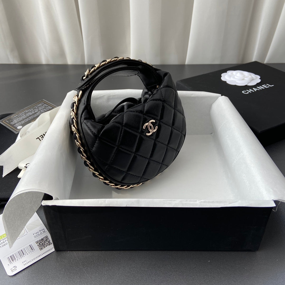 CC Pouch Bag 16CM Black Lambskin Ghw 229973