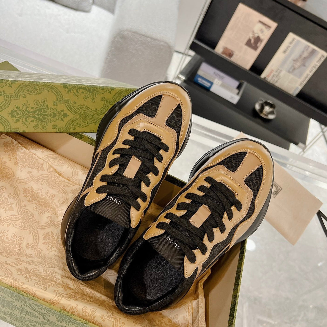 GG 100 Rhyton Sneaker Black Caramel Brown